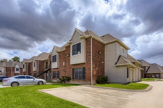 Houston, TX Apartments - 12380 Wood Bayou Dr