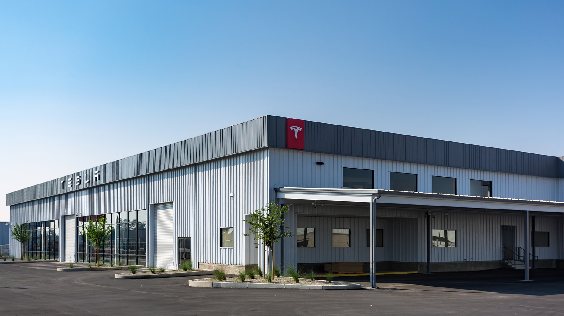 2720 Auto Mall Dr, Bakersfield, CA for Sale