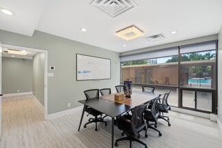McLean, VA Apartments - 6800 Fleetwood Rd