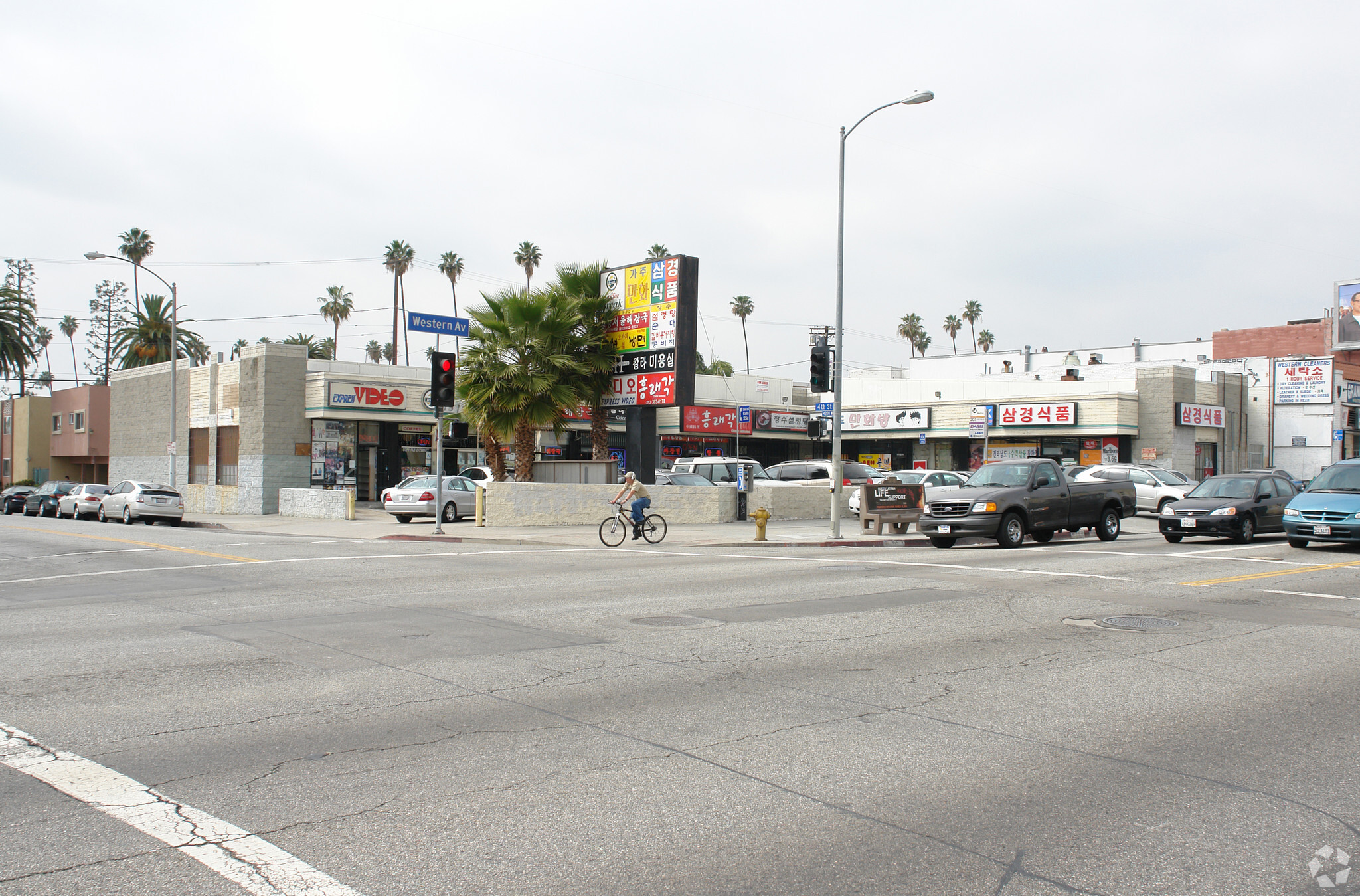 355-365 S Western Ave, Los Angeles, CA for Rent