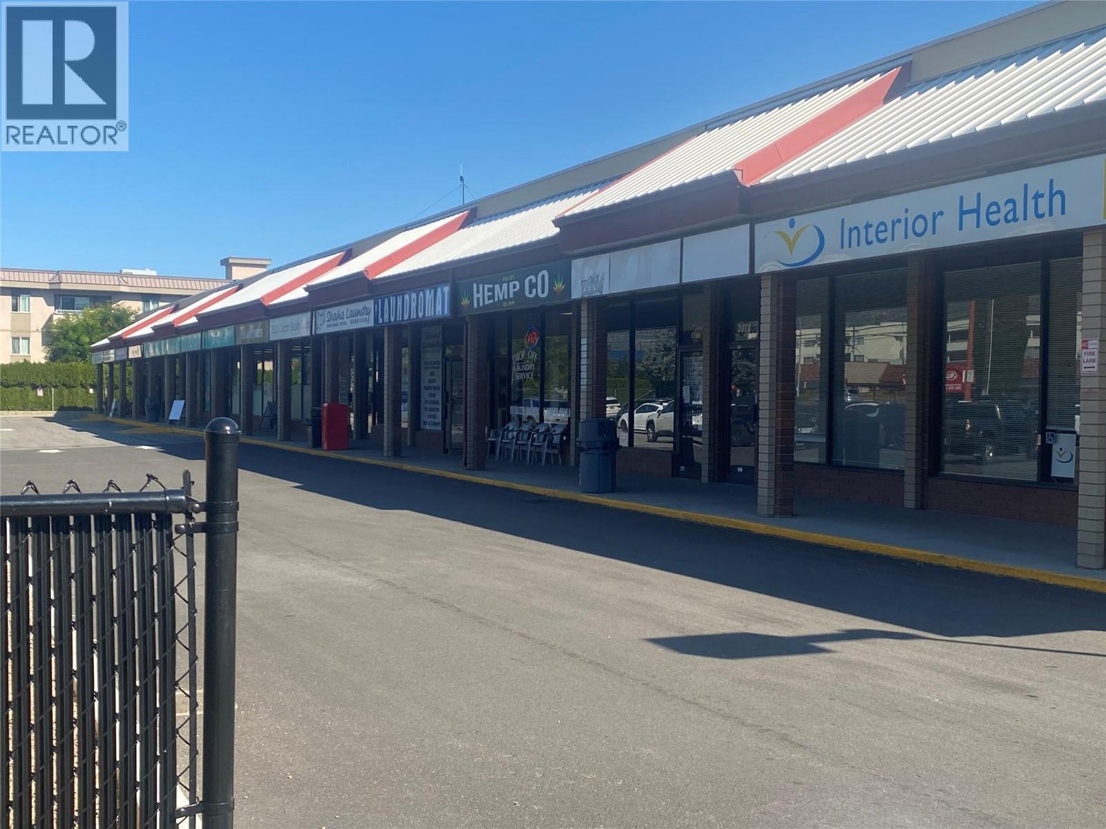 3042 Skaha Lake Rd, Penticton, BC for Rent