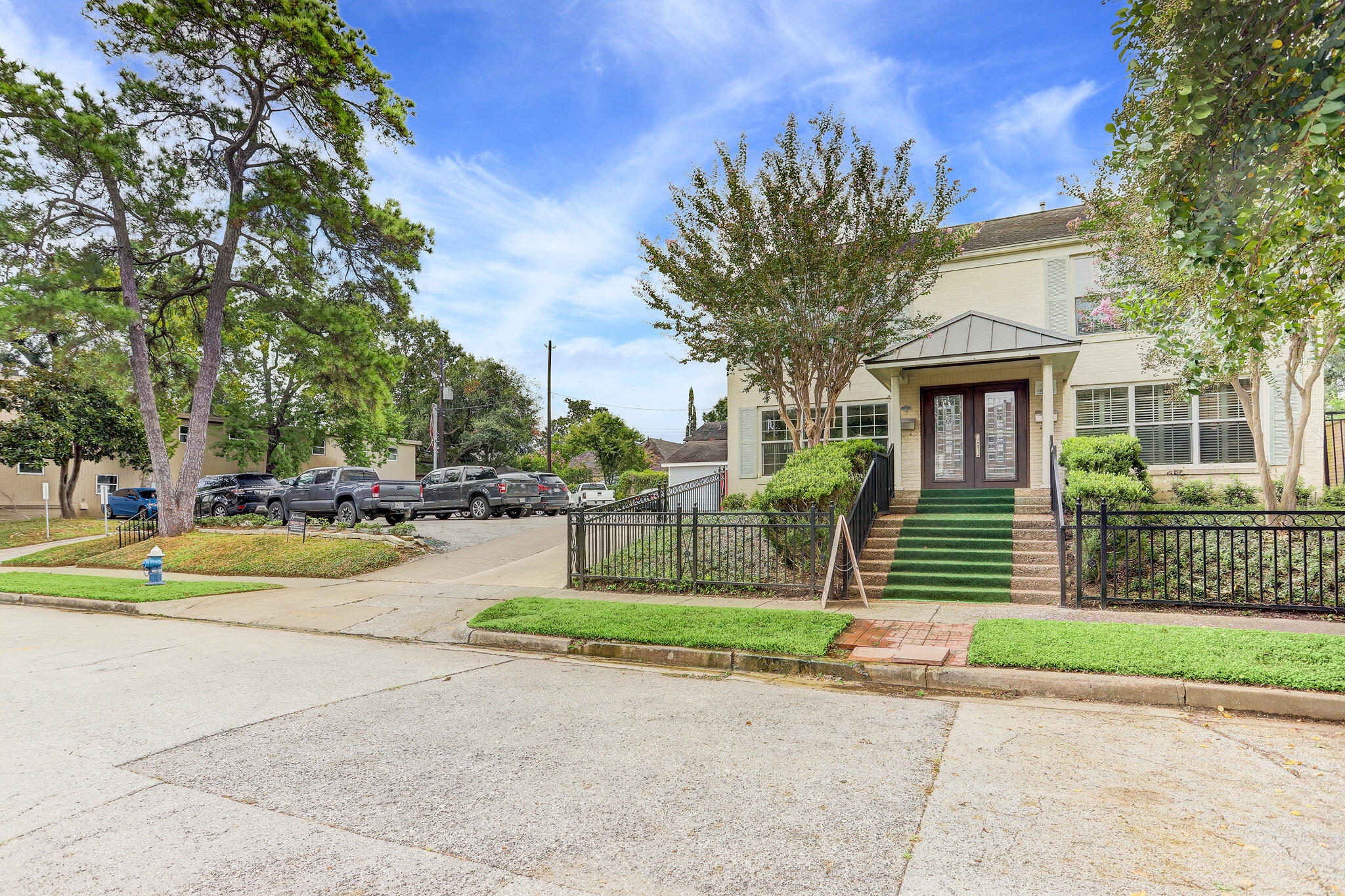 2033 Buffalo Ter, Houston, TX for Rent