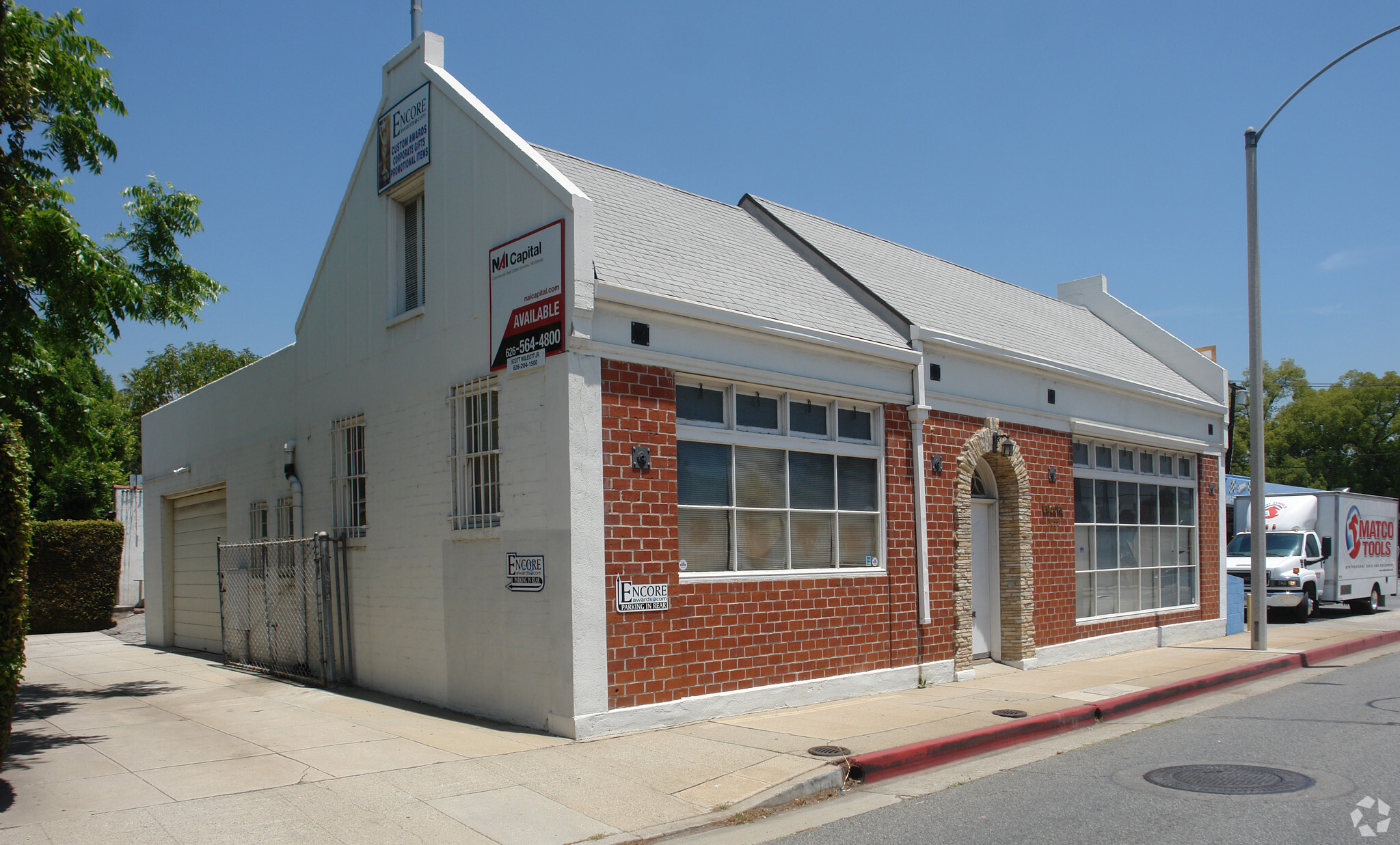 1055 E Walnut St, Pasadena, CA for Rent