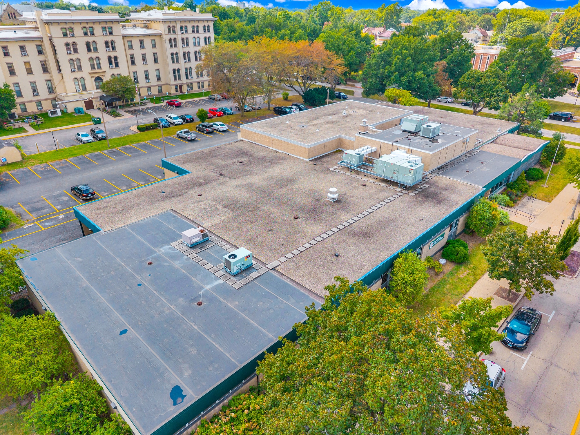 40 E Simmons St, Galesburg, IL for Sale