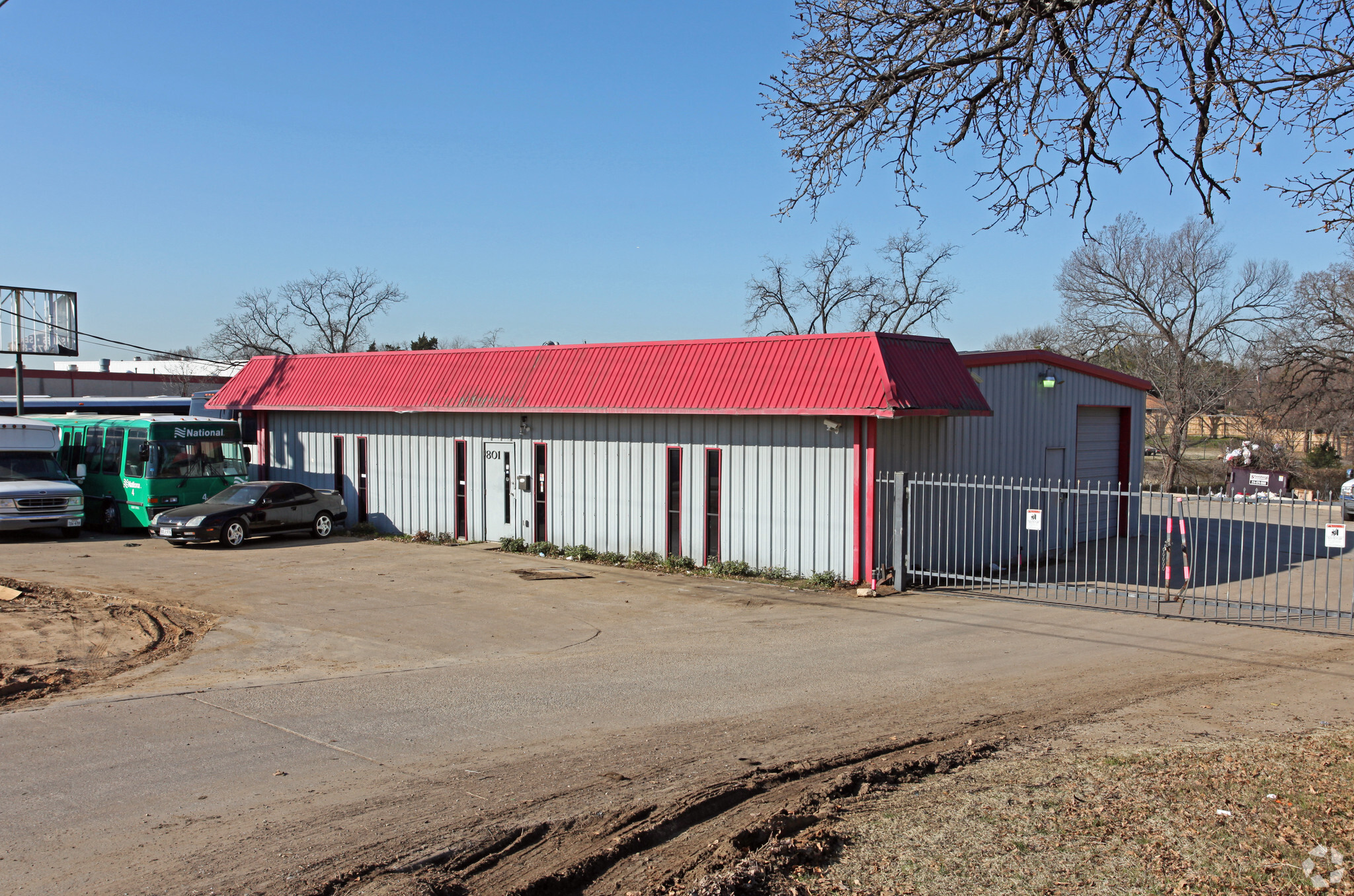 801 N Walton Walker Hwy, Irving, TX for Rent