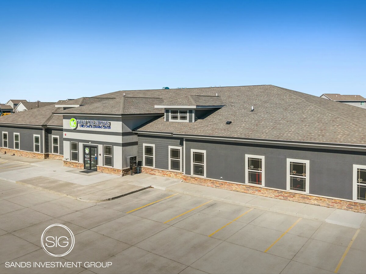 3004 NW 18th St, Ankeny, IA for Sale