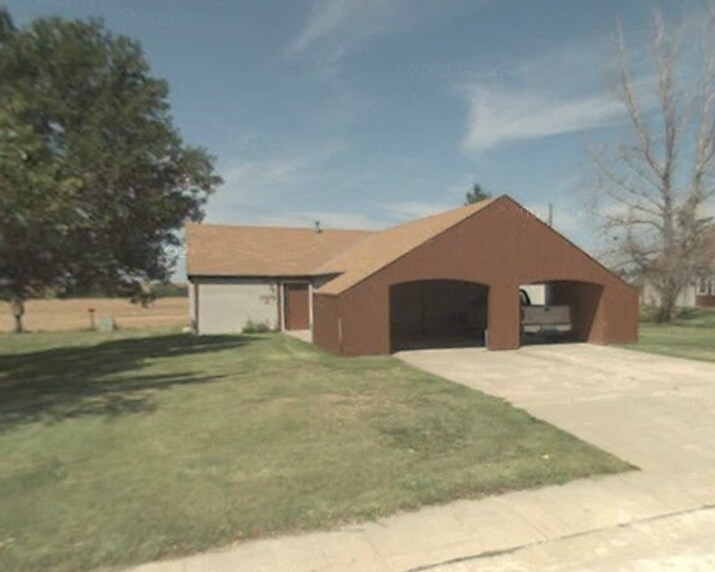 1000 Kennedy St, Norton, KS for Sale