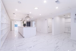 Los Angeles, CA Storefront Retail/Residential - 6017 Melrose Ave