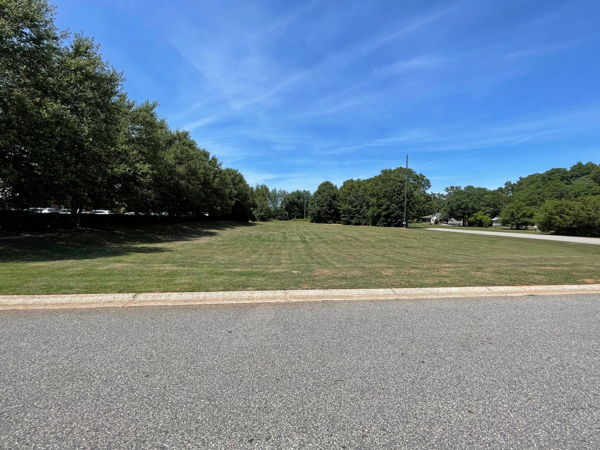 1010 Garland Dr, Bogart, GA for Sale