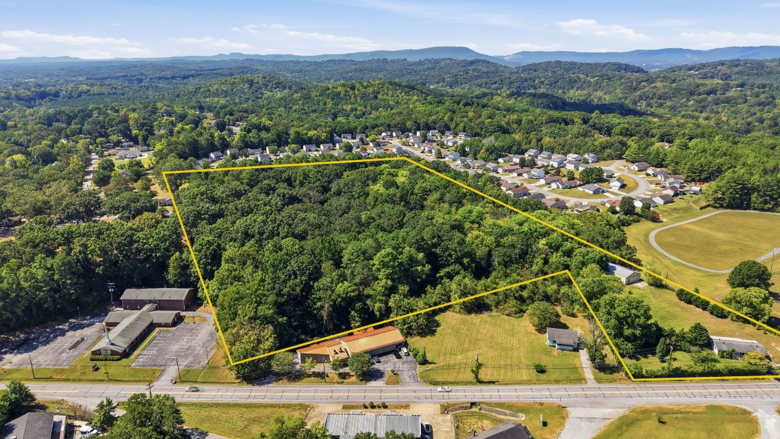 4320 Bonny Oaks Dr, Chattanooga, TN for Sale