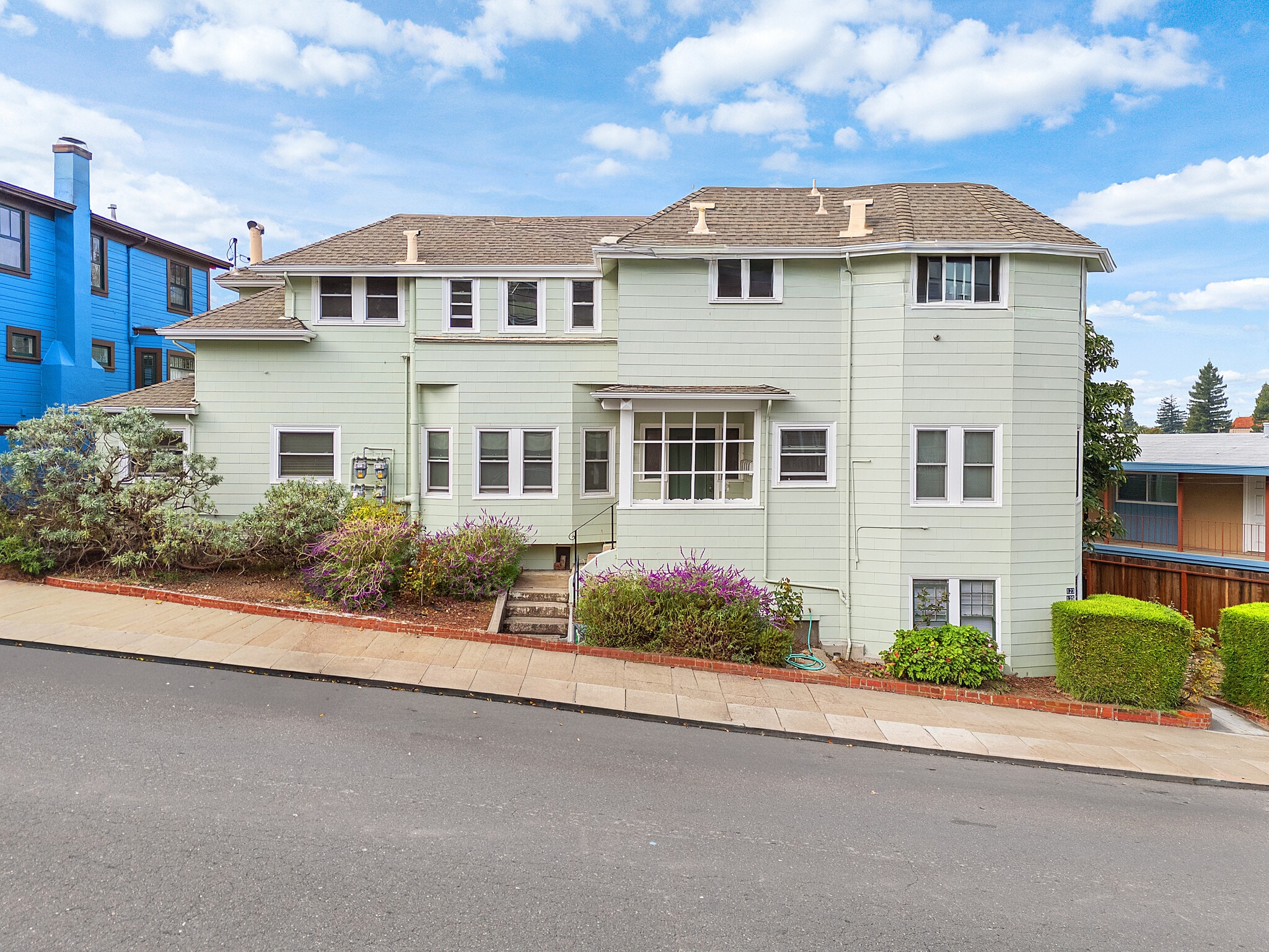 123-133 Echo Ave, Oakland, CA for Sale