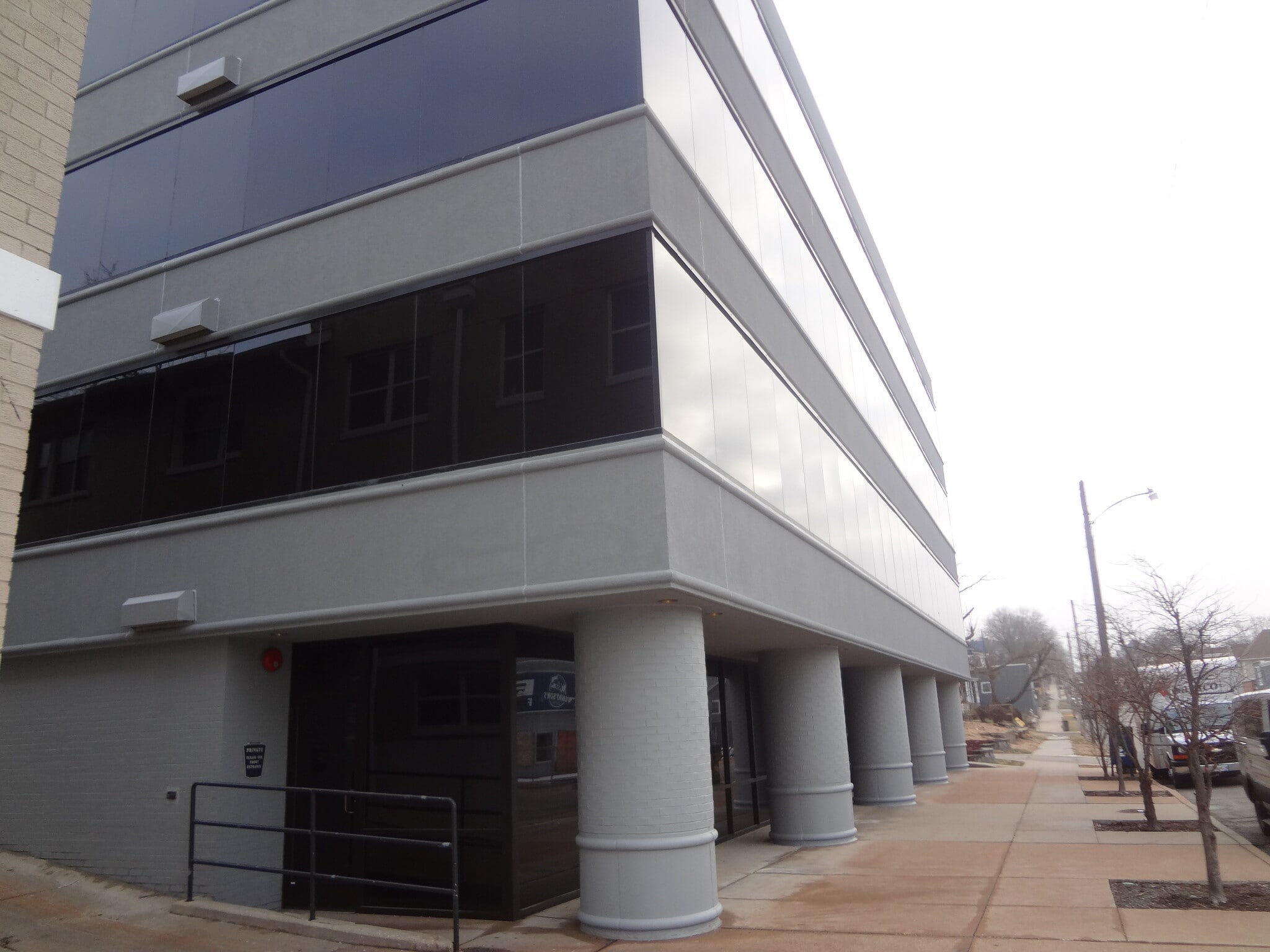 515 E High St, Jefferson City, MO for Rent