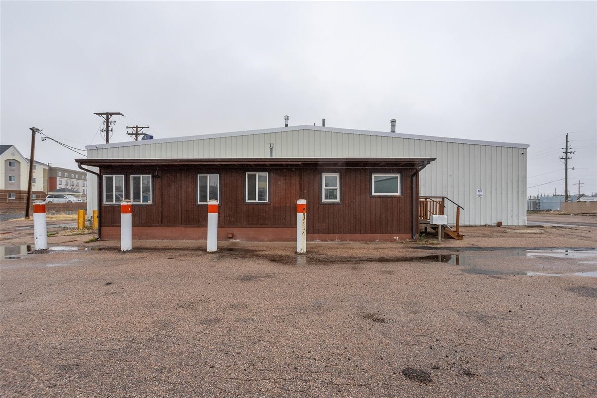 2302 W Lincolnway, Cheyenne, WY for Sale