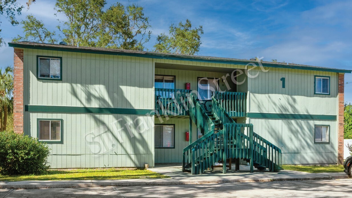 2273 S Byron Butler Pky Perry, FL 32348 MultiFamily Property for