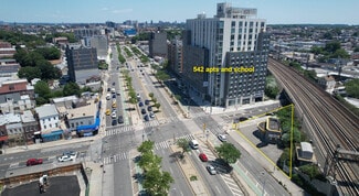 Woodside, NY Freestanding - 68-20 Queens Blvd