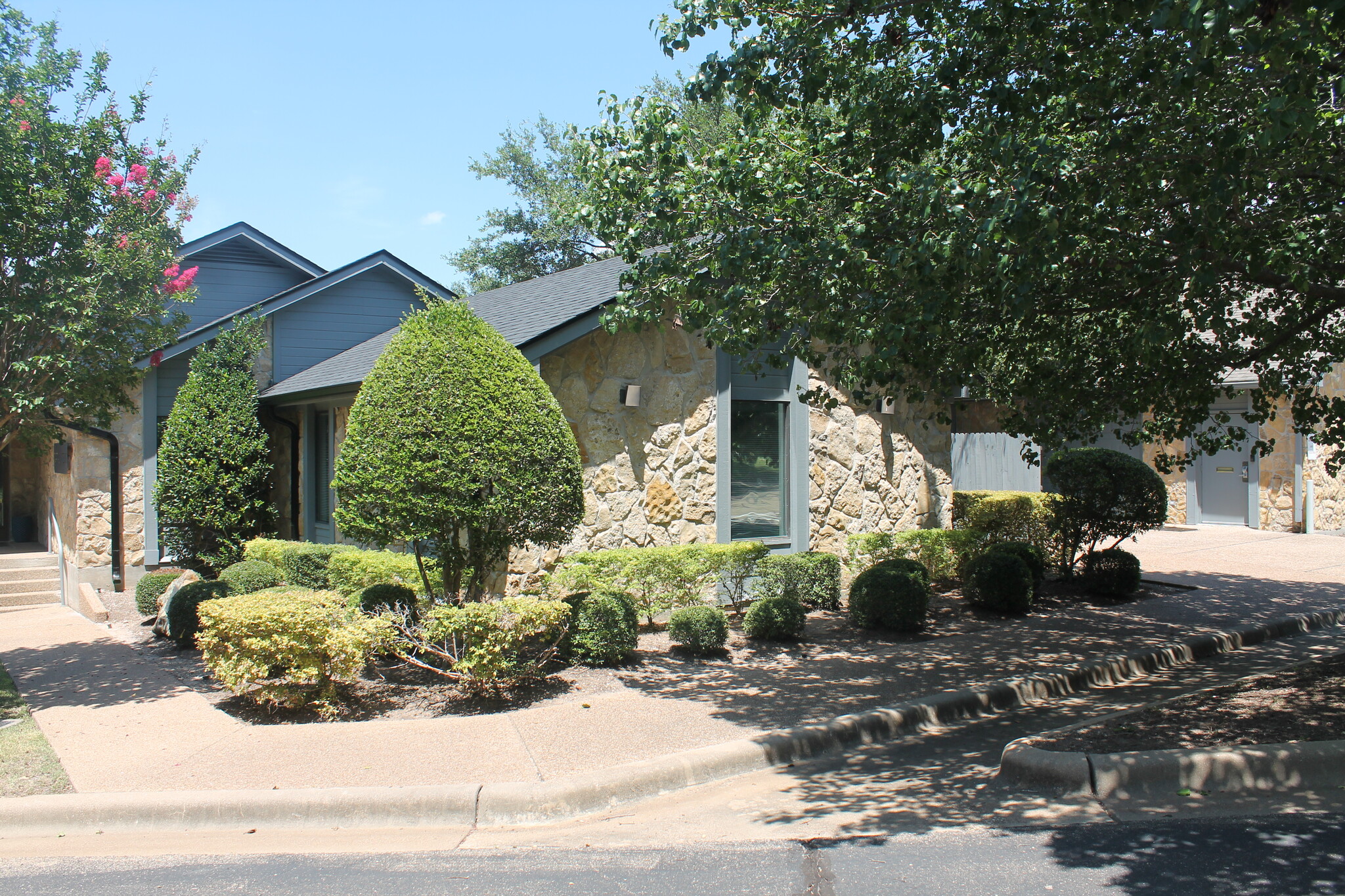 5213 Lake Shore Dr, Waco, TX for Rent