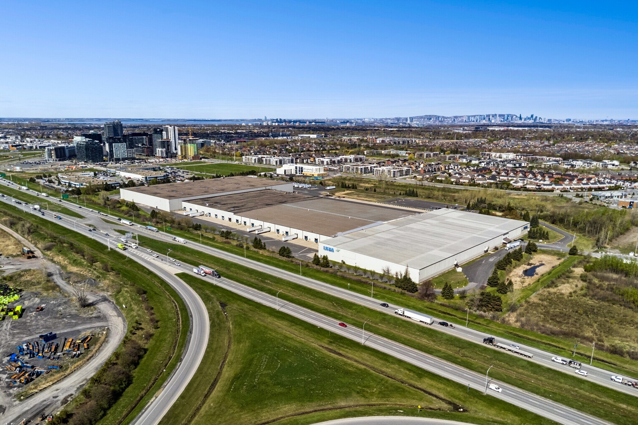 5405 Pl de la Couronne, Brossard, QC for Sale
