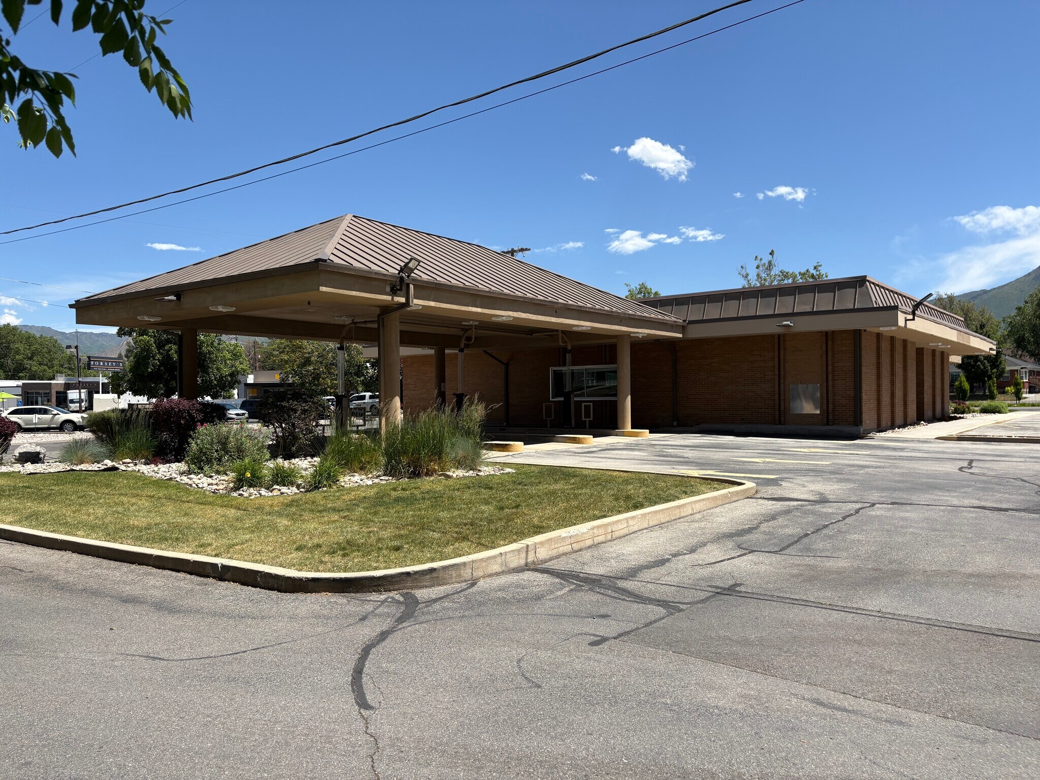 3020 Highland Dr, Salt Lake City, UT for Sale