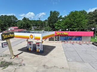 Heavener, OK Service Station - 216 W 1st St