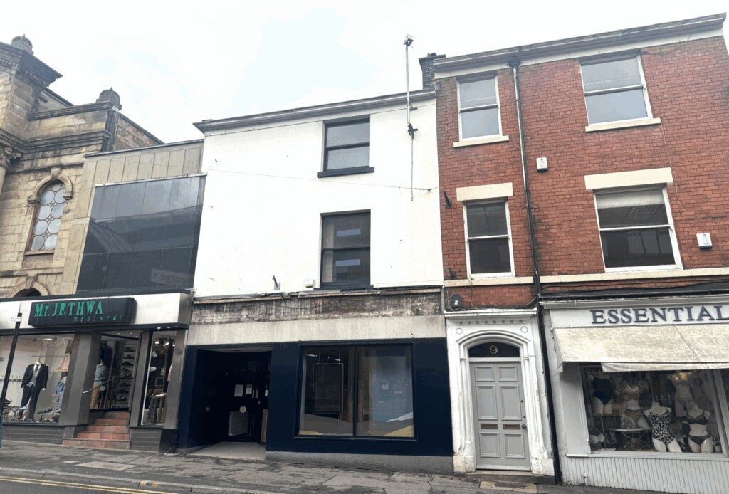 8 Lune St, Preston, LAN for Sale