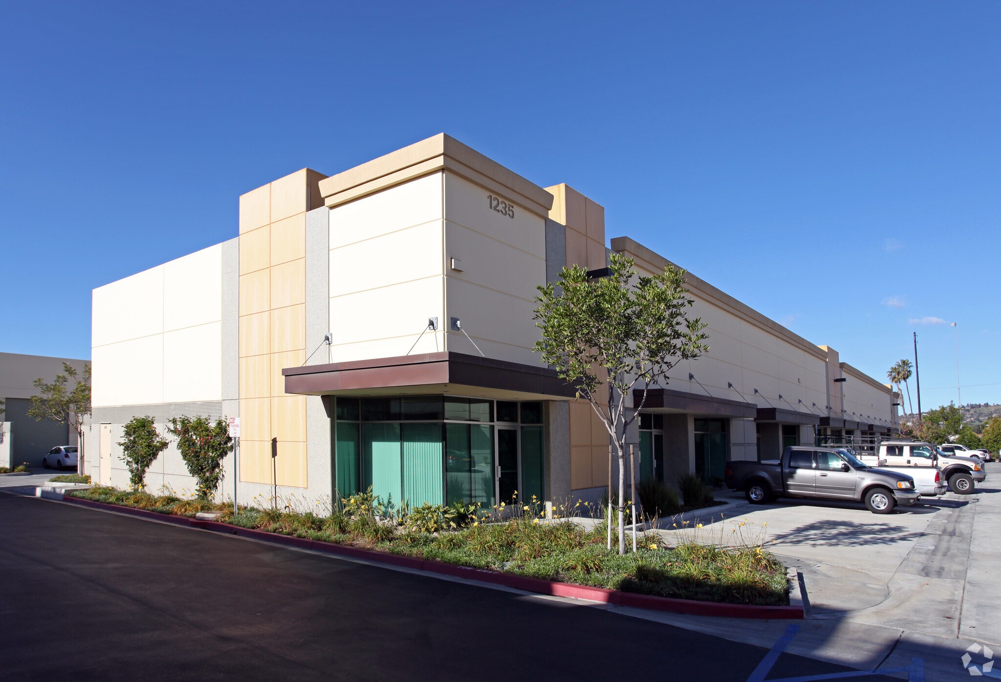 1235 Flynn Rd Camarillo, CA 93012 Industrial Property for Sale on