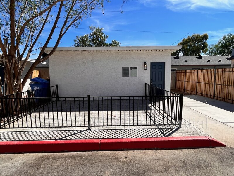 1431 N 35th St, Phoenix, AZ for Sale