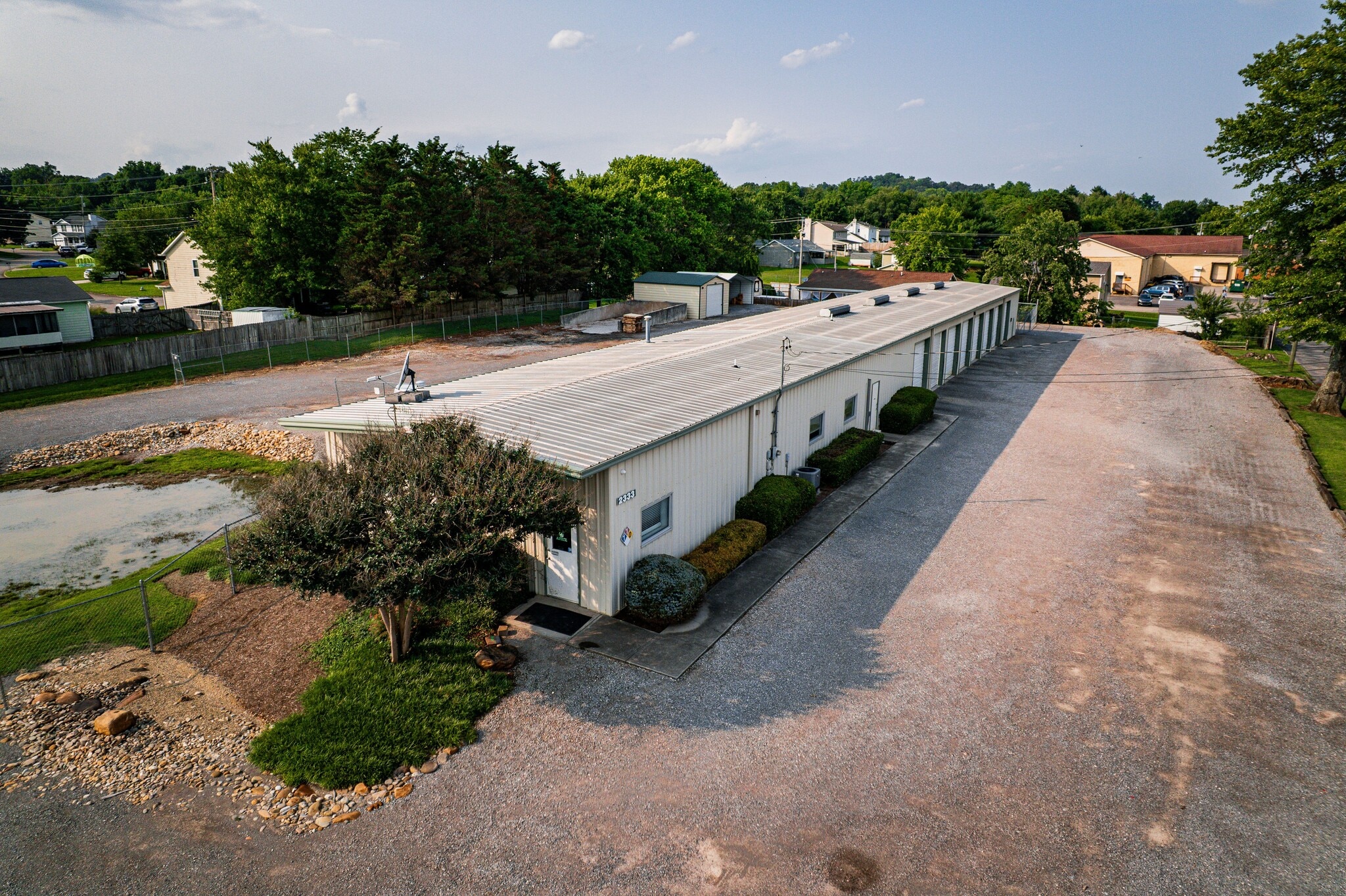 2333 W Emory Rd, Powell, TN for Rent