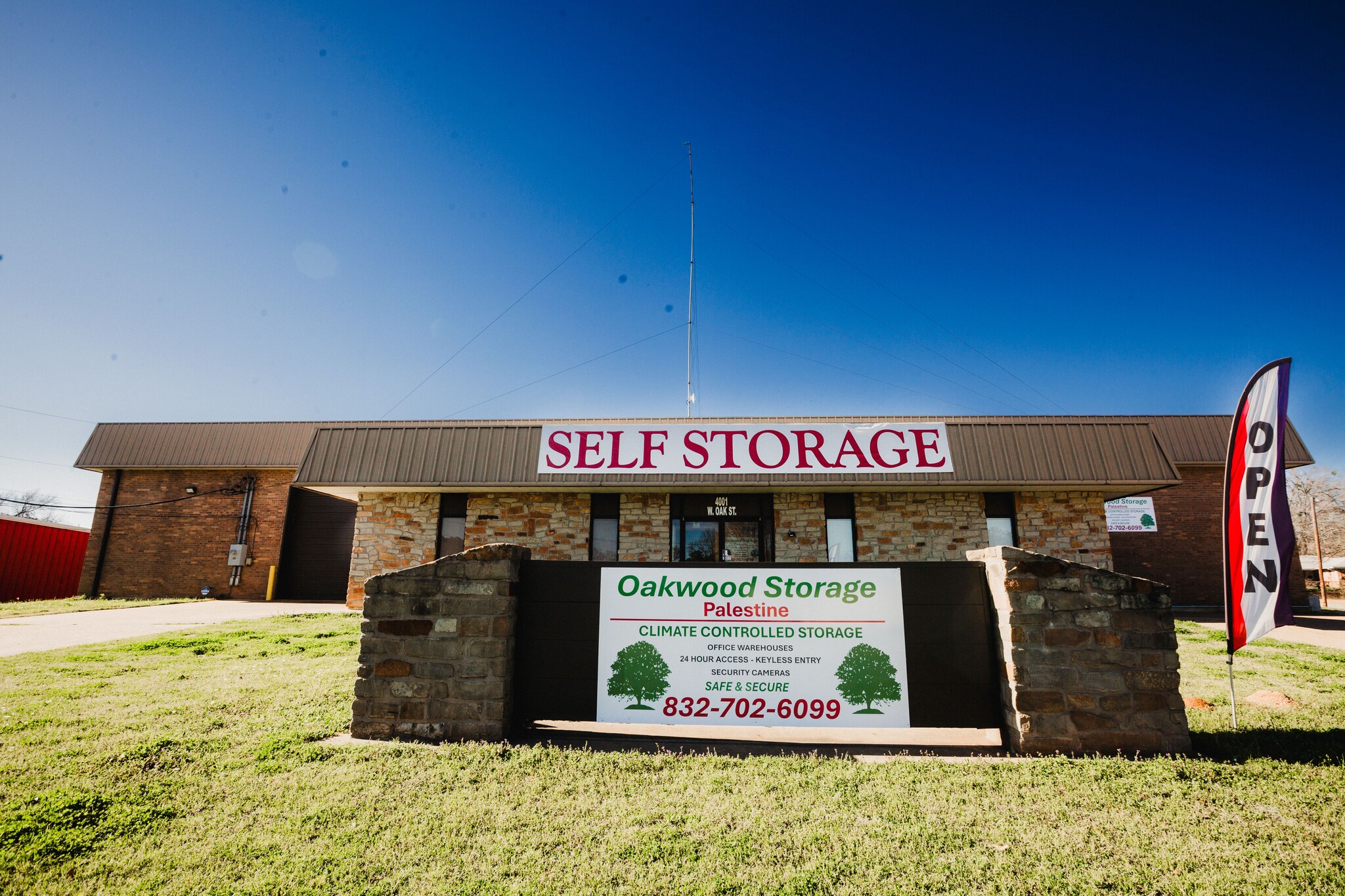 4001 W Oak St, Palestine, TX for Sale