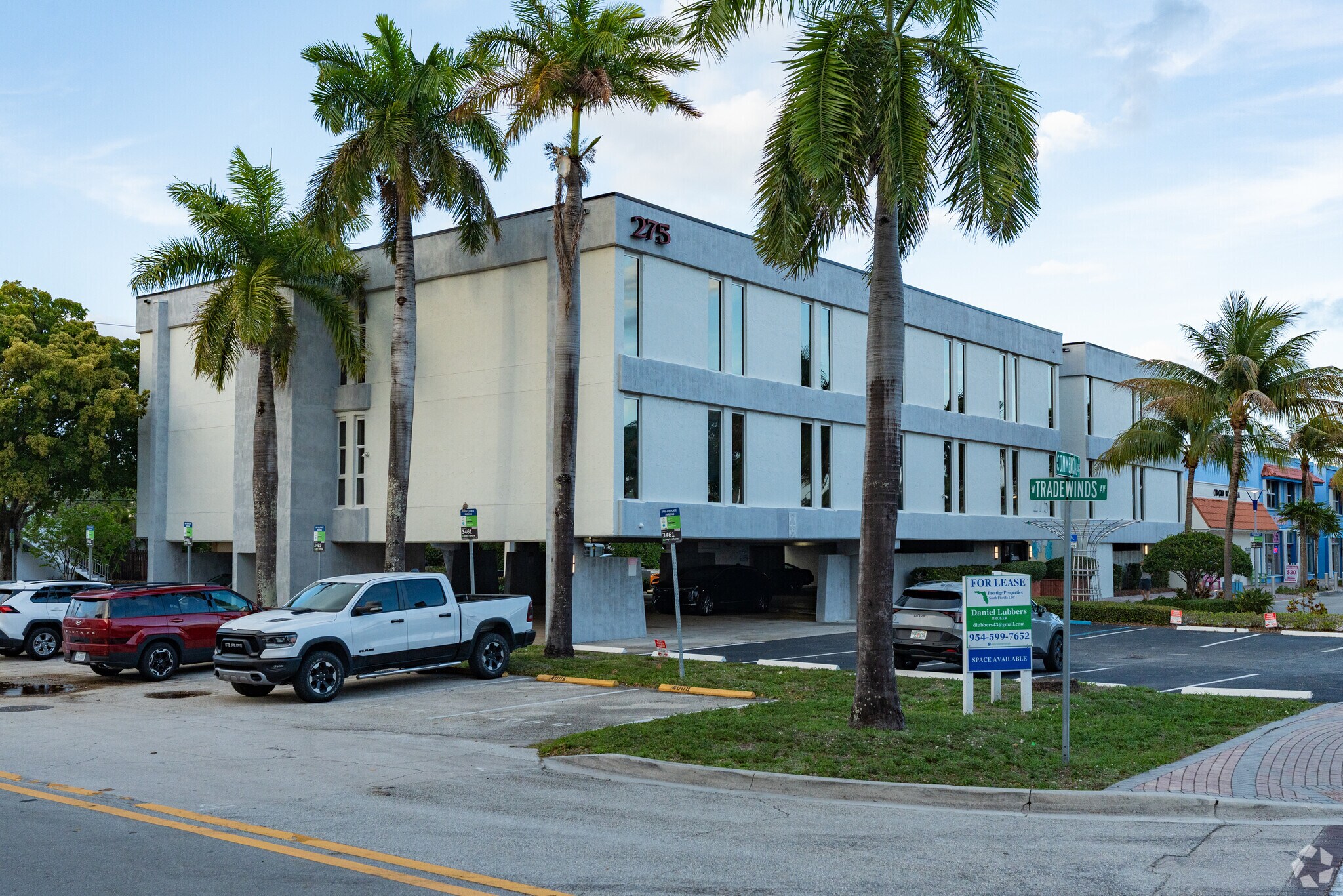 275 Commercial Blvd, Lauderdale-by-the-Sea, FL for Rent