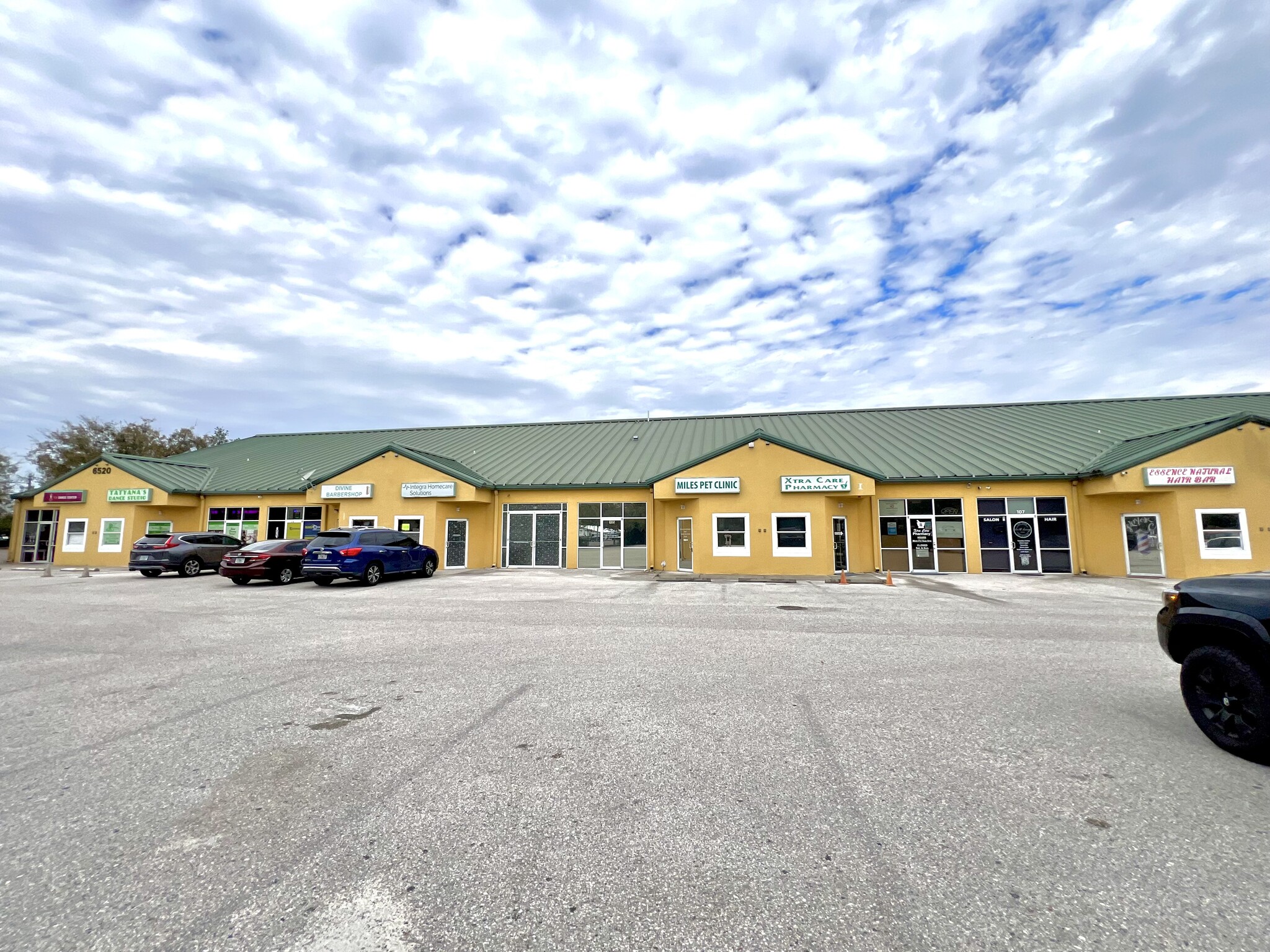 6520 US Hwy 301 Hwy, Riverview, FL for Rent