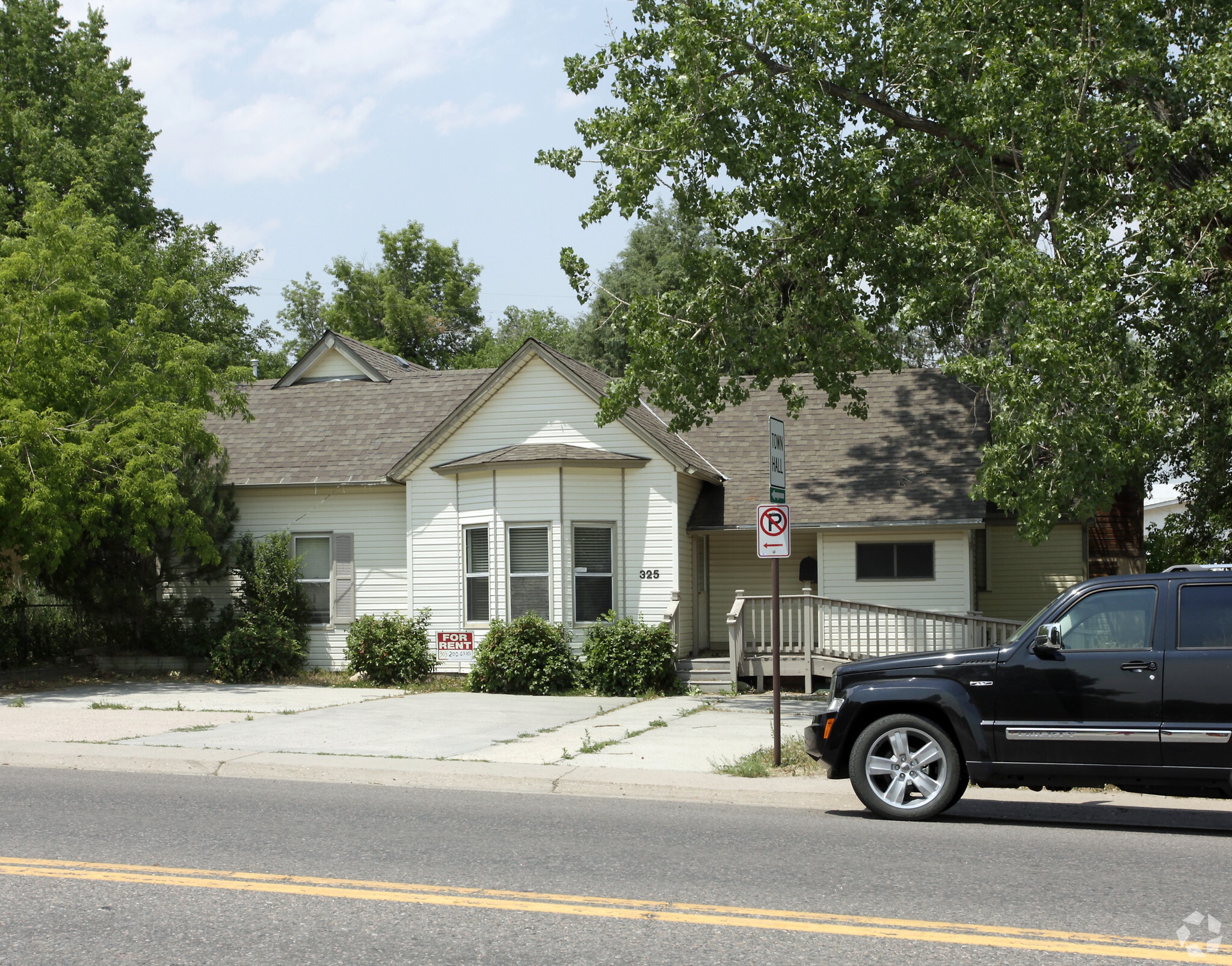 325 E Kiowa Ave, Elizabeth, CO for Sale