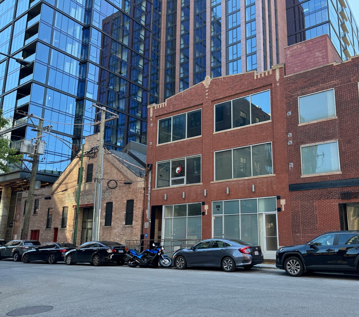 220 N Aberdeen St, Chicago, IL for Rent