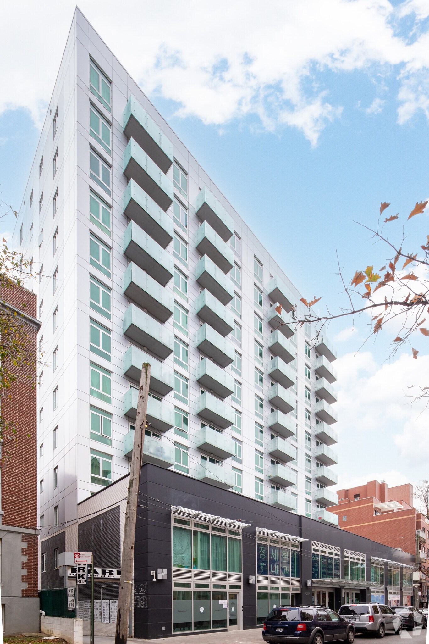 142-38 37th Ave, Flushing, NY for Sale