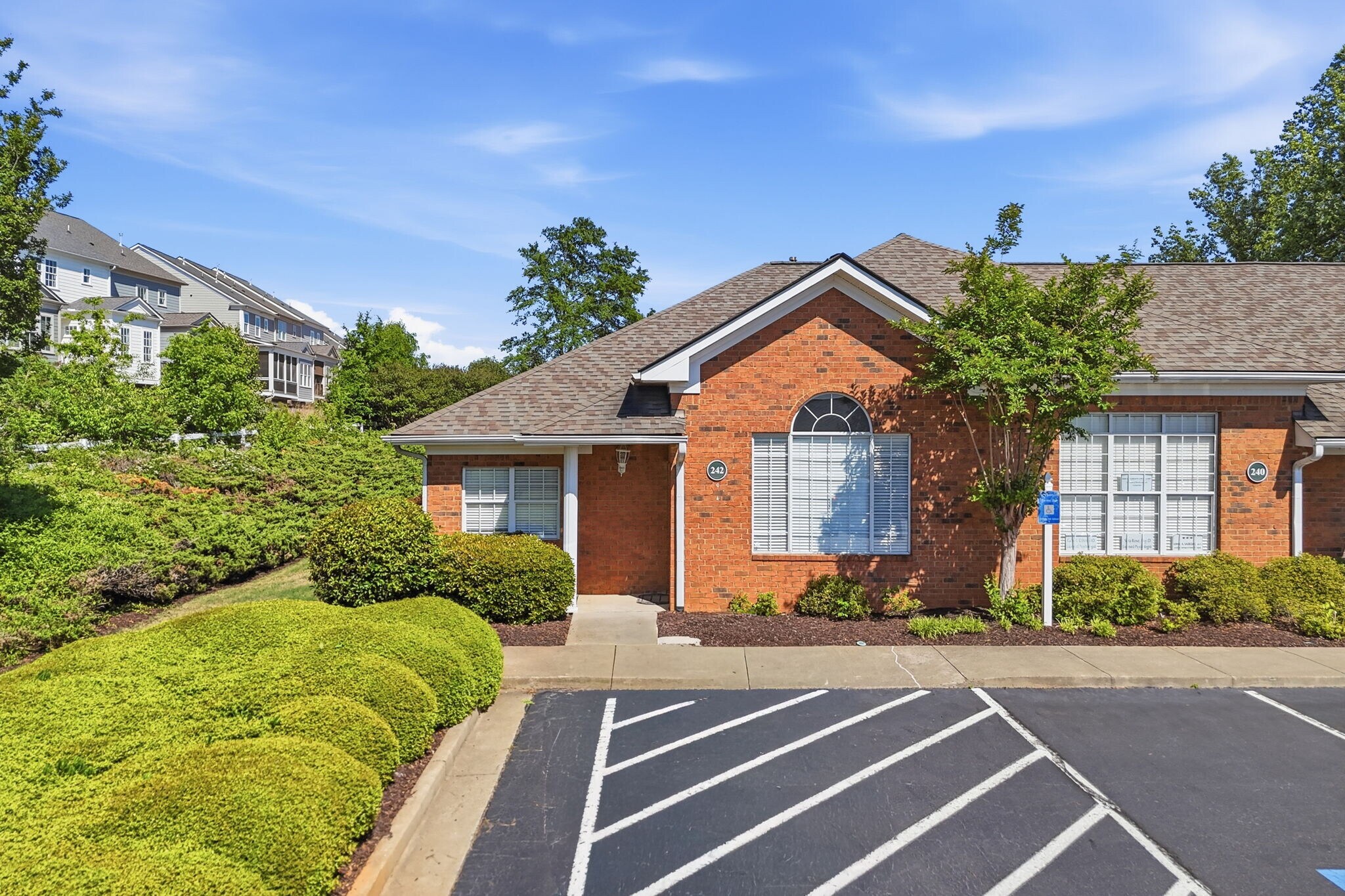 234-242 Creekstone Rdg, Woodstock, GA for Rent