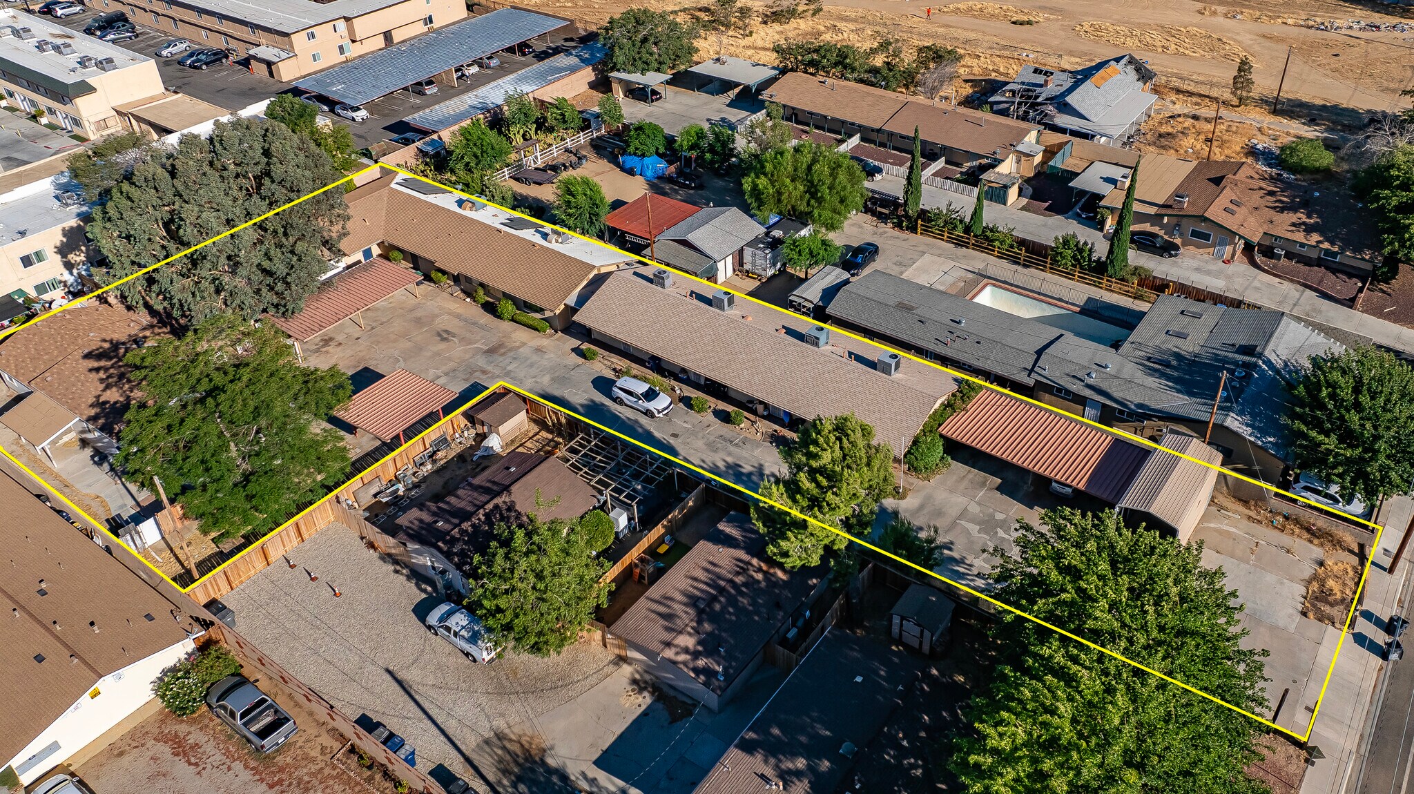 38110 10th St E, Palmdale, CA for Sale