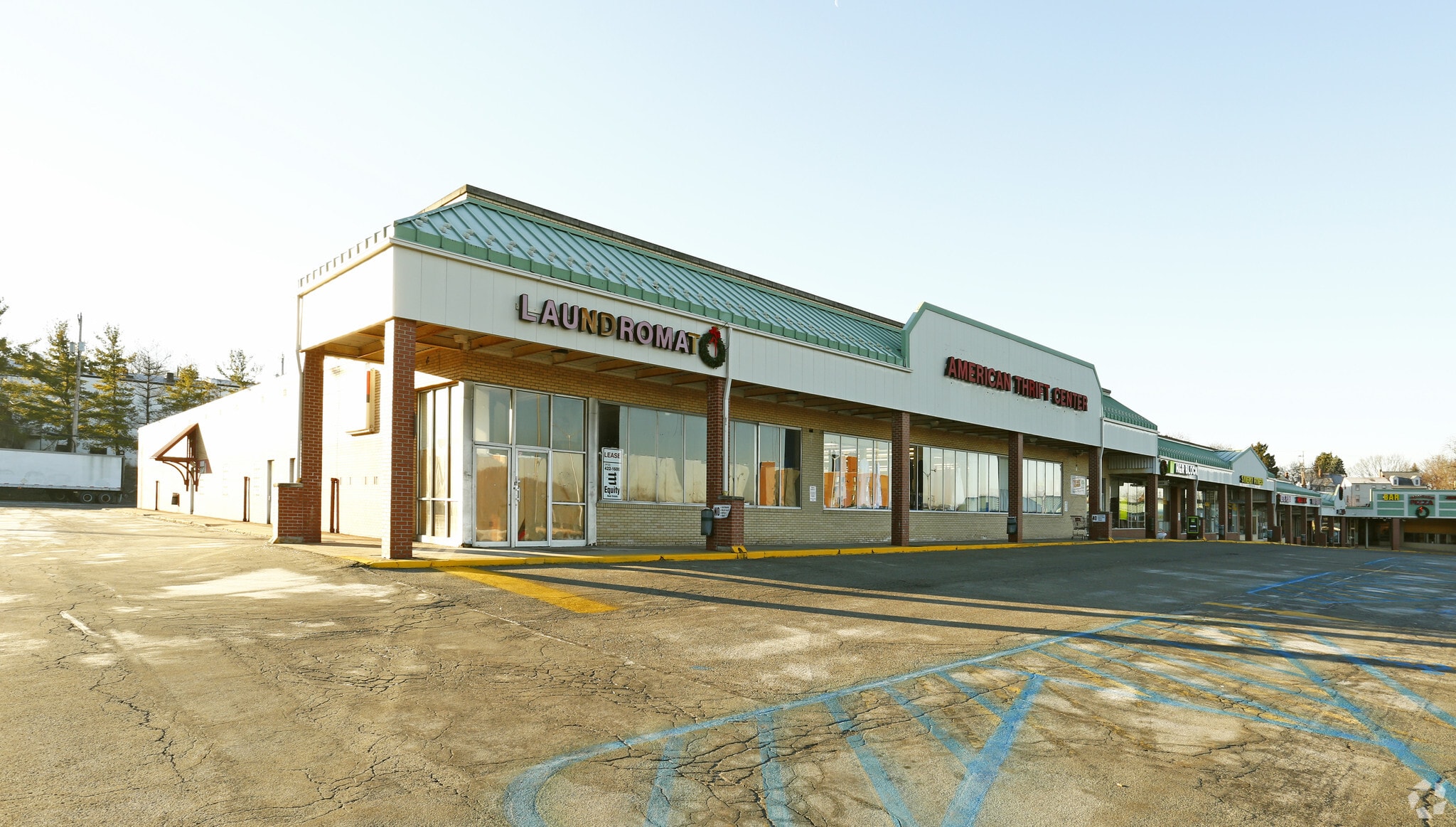 18001840 Homeville Rd West Mifflin, PA 15122 Retail Property for