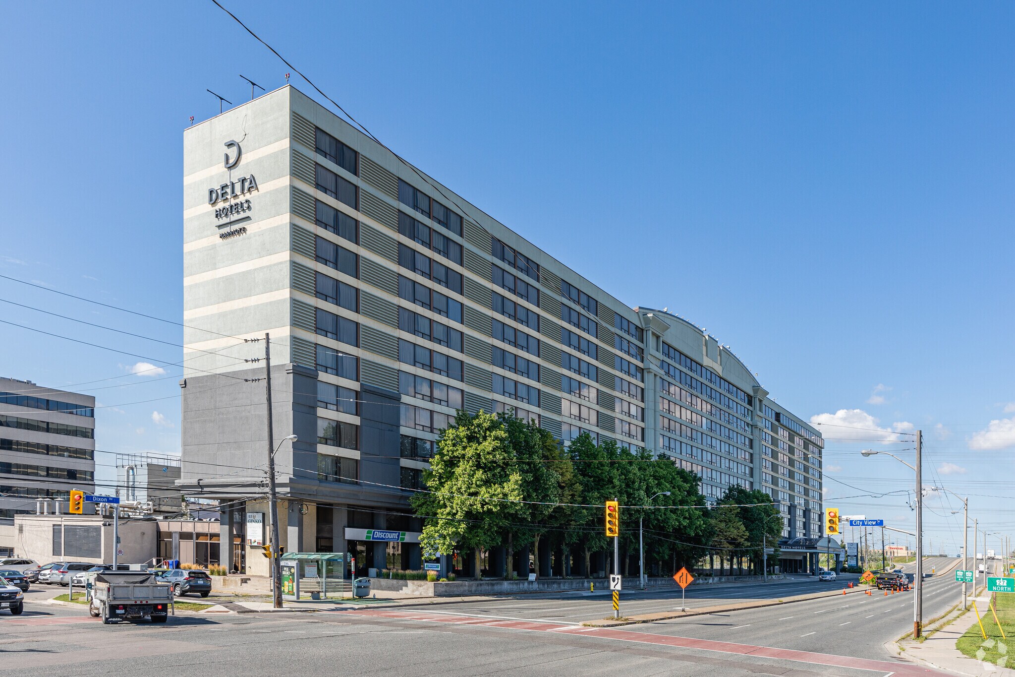 655 Dixon Rd, Toronto, ON for Rent