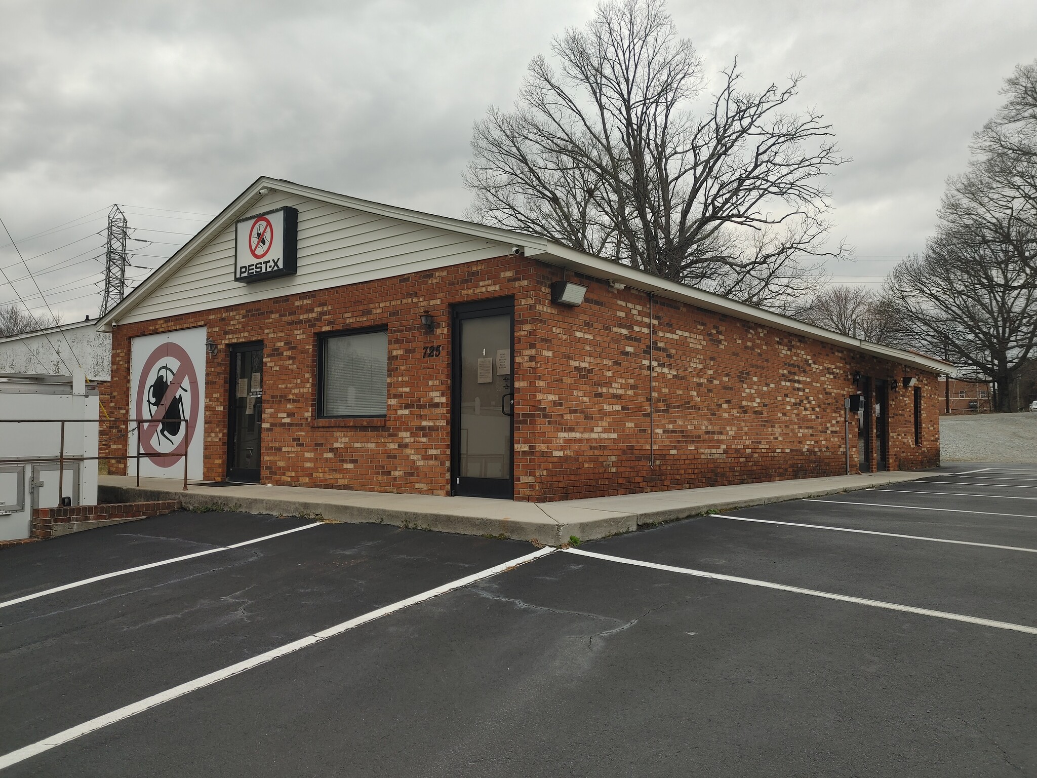 725 E Mountain St, Kernersville, NC for Rent