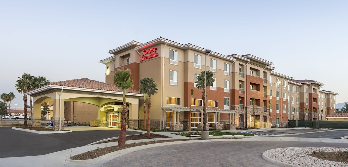 895 E Hospitality Ln, San Bernardino, CA for Sale