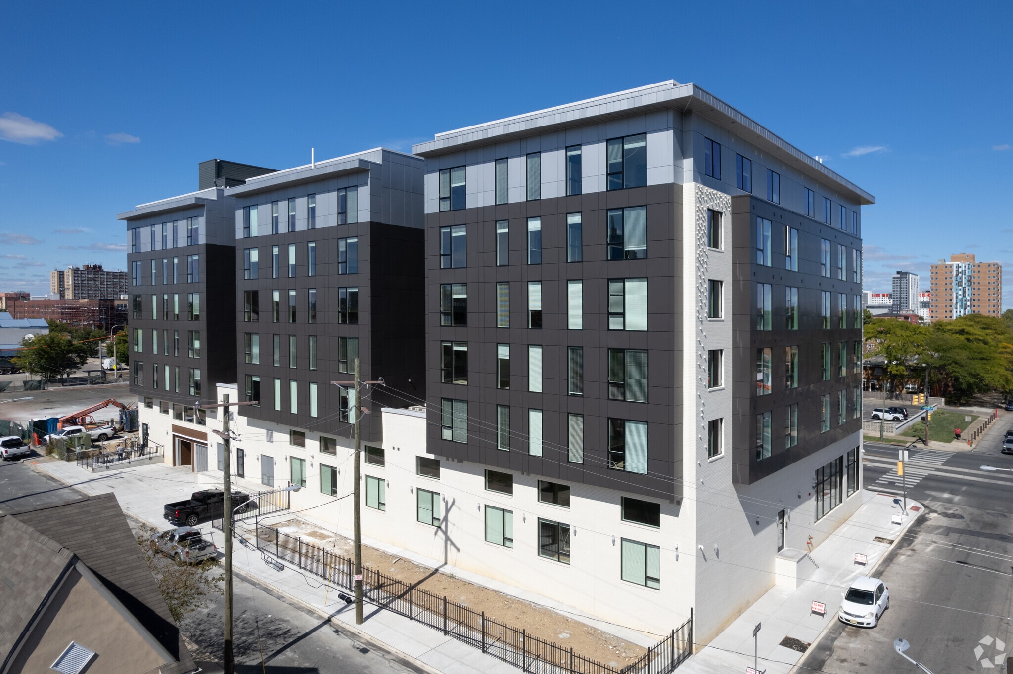 1000-1038 W Girard Ave, Philadelphia, PA for Rent