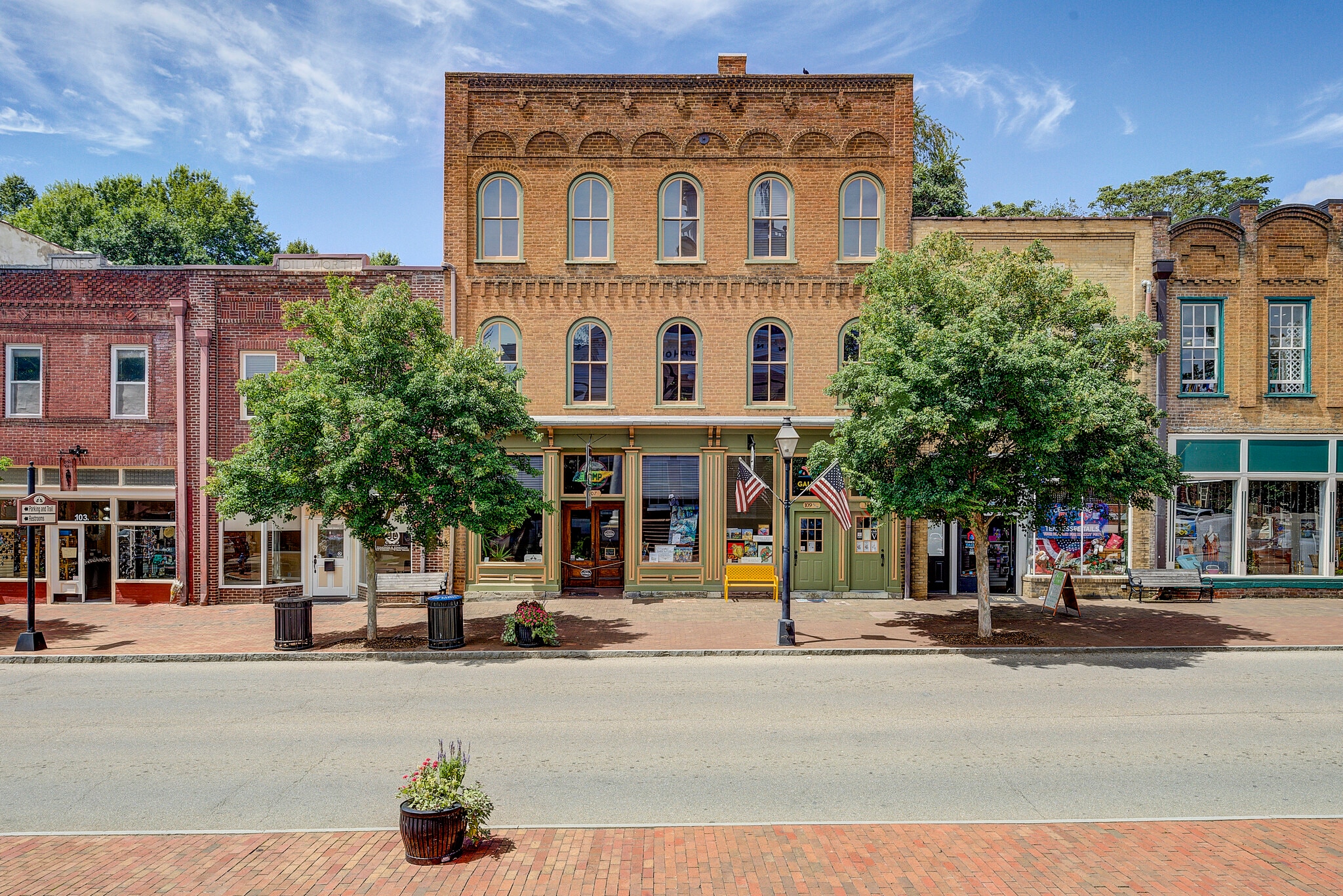 107 E Main St, Jonesborough, TN for Sale