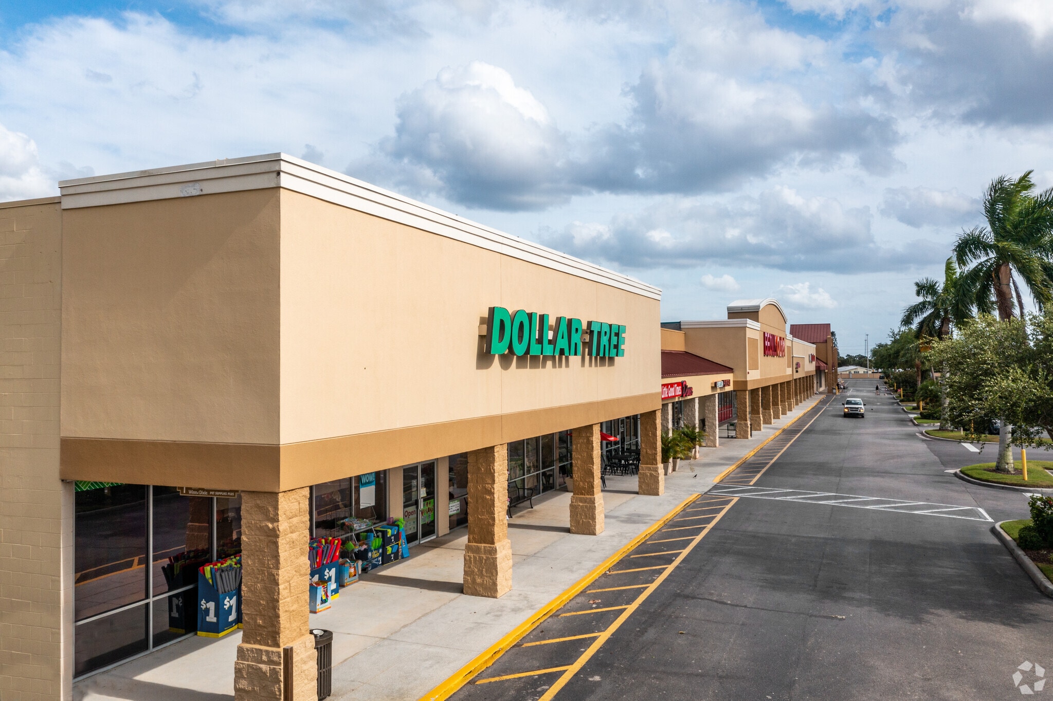 1928-2000 Kings Hwy, Port Charlotte, FL for Rent