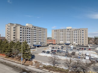 Mississauga, ON Retail - 6515 Glen Erin Dr