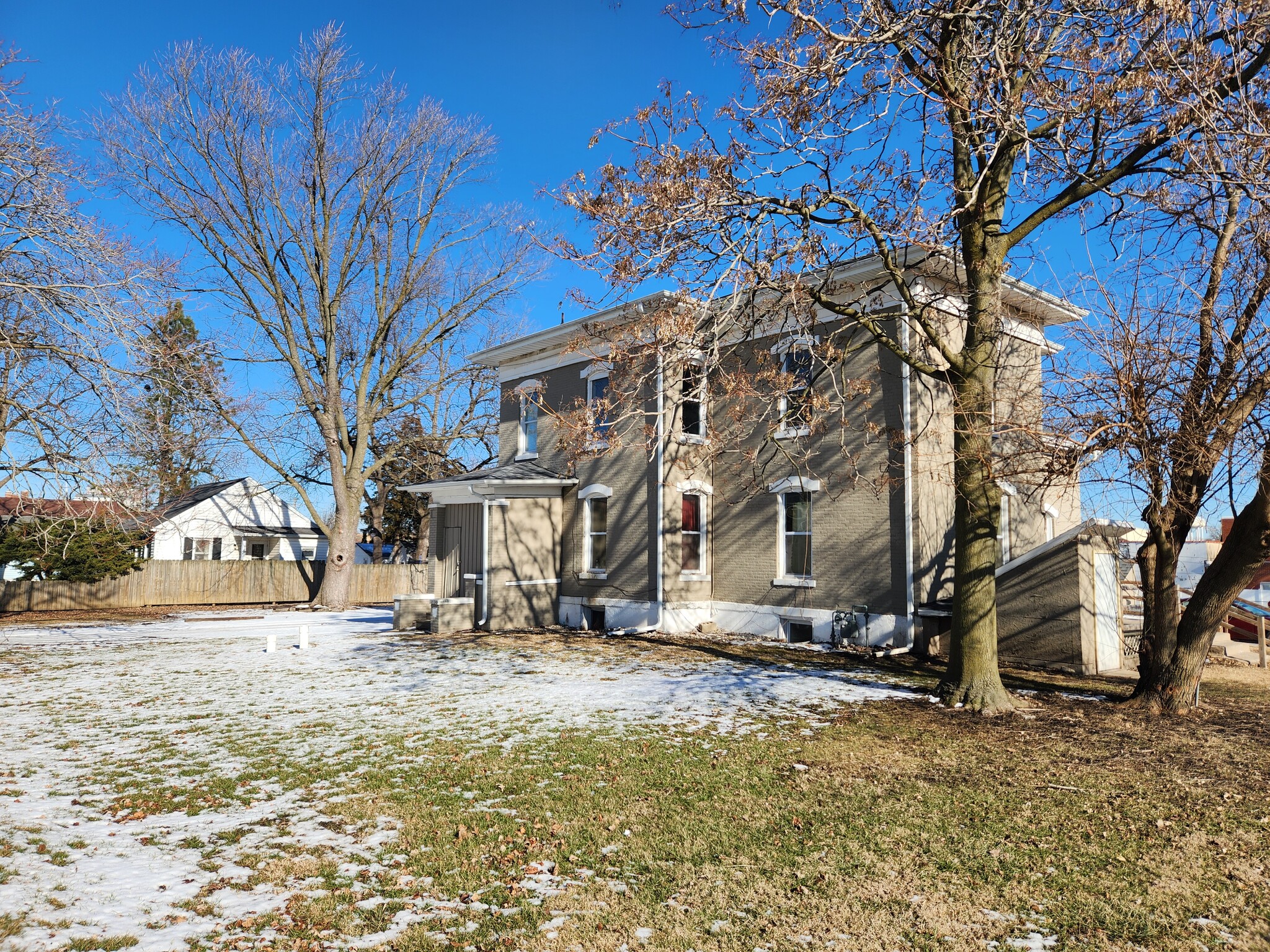 804 E Broadway St, Streator, IL for Sale