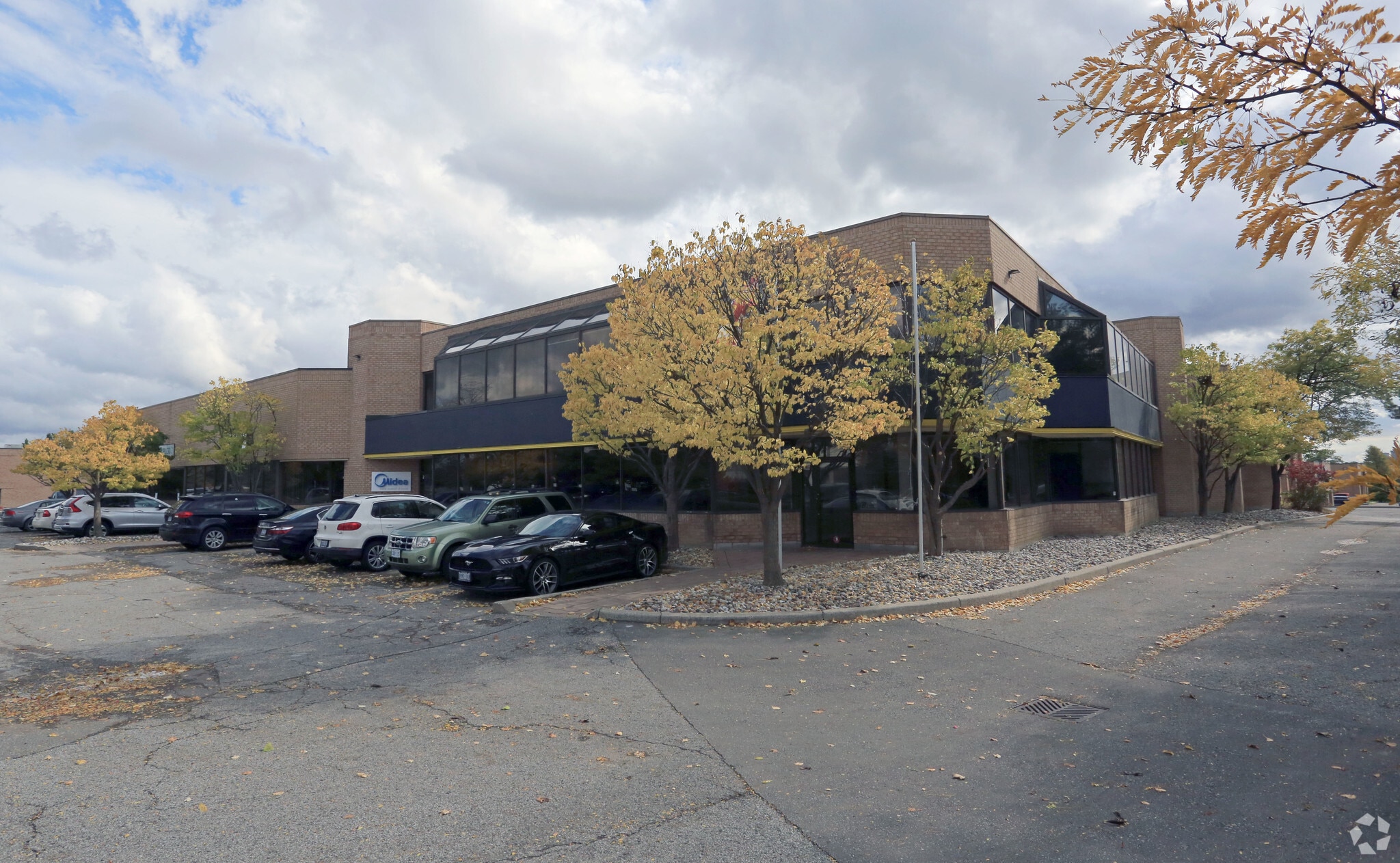 215 Shields Ct, Markham, ON for Rent