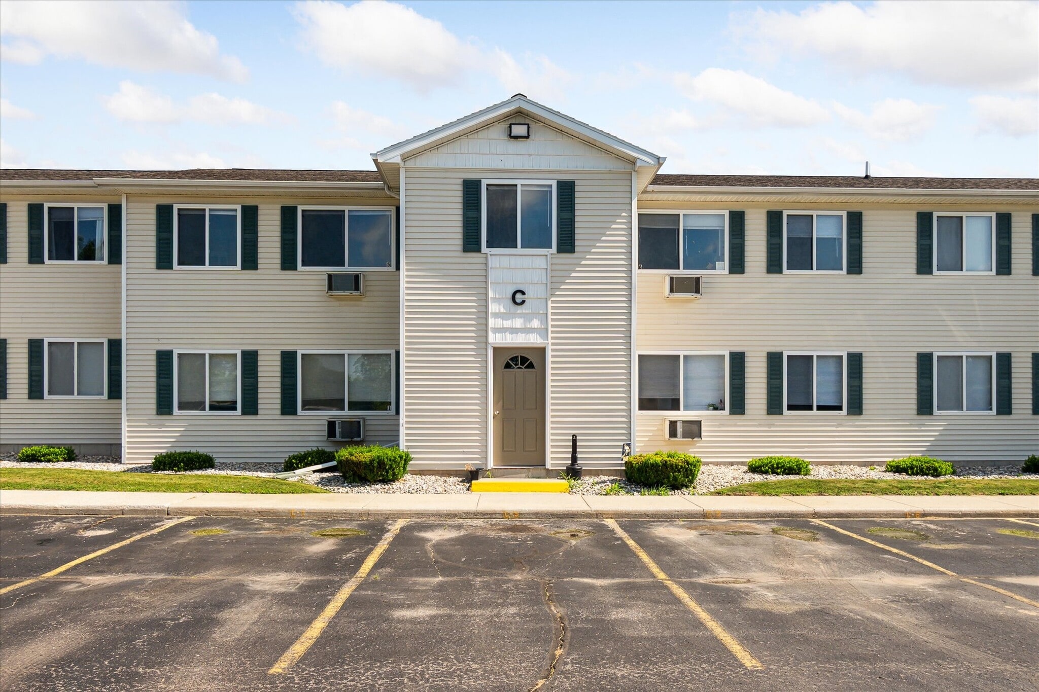 127 S Union St, Shepherd, MI for Sale