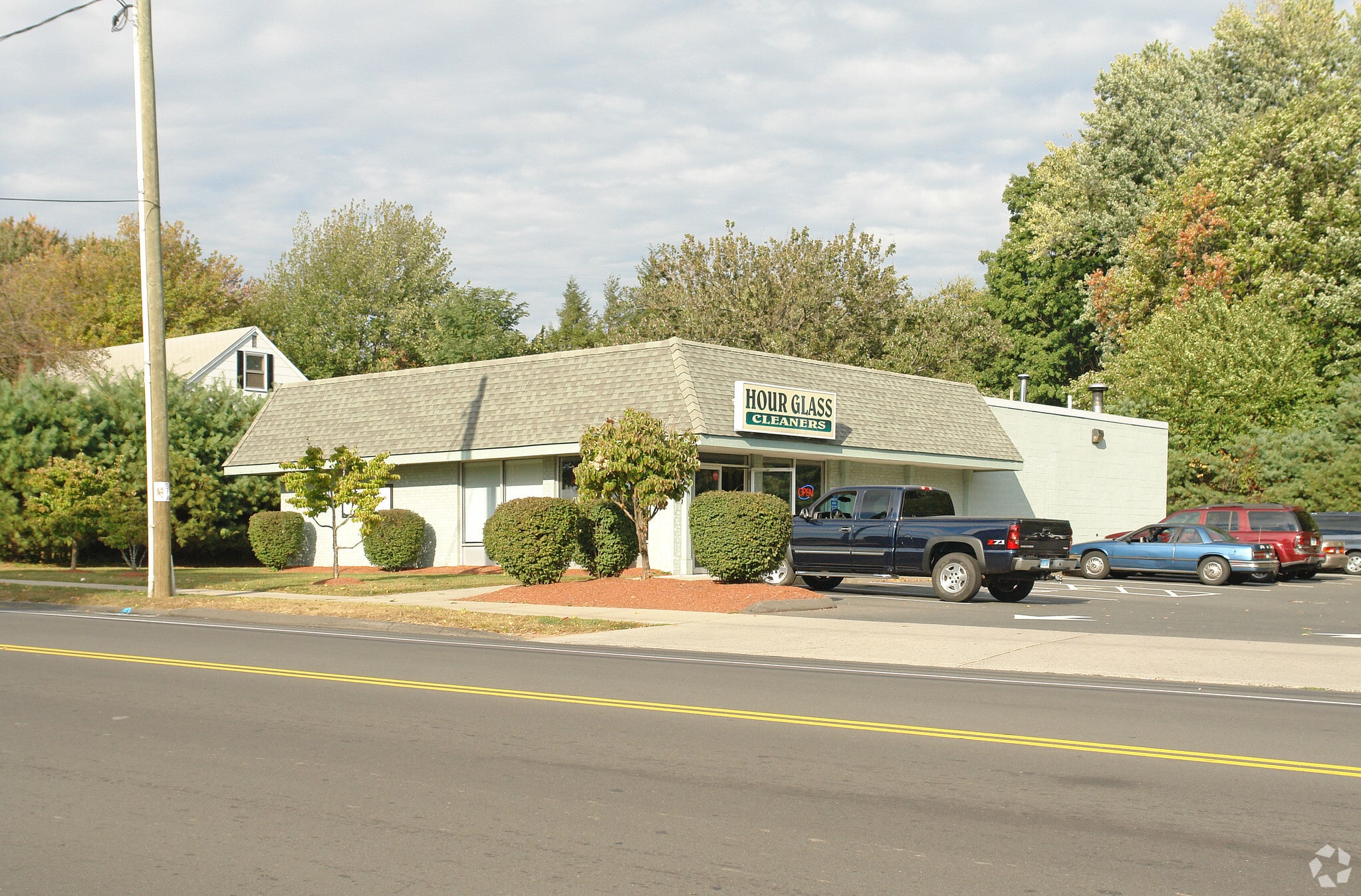 942 Stafford Ave Bristol, CT 06010 Retail Property for Lease on