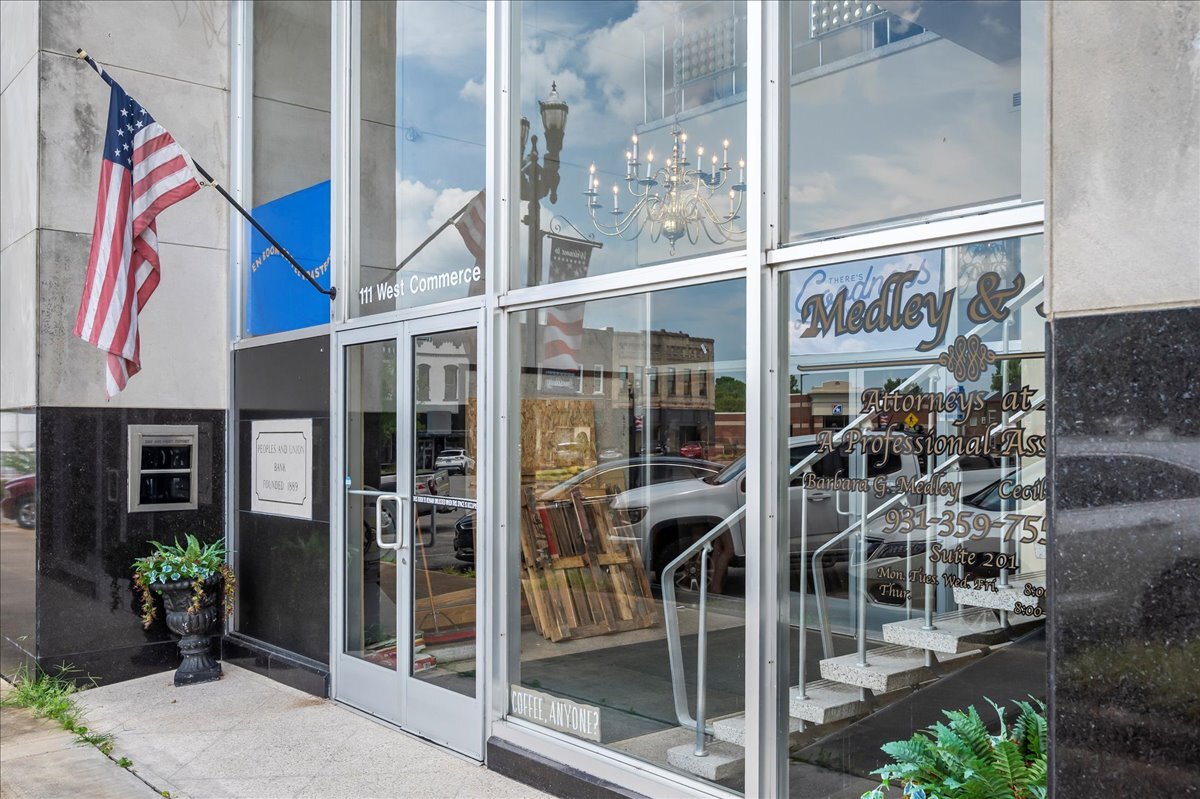 101-121 W Commerce St, Lewisburg, TN for Sale