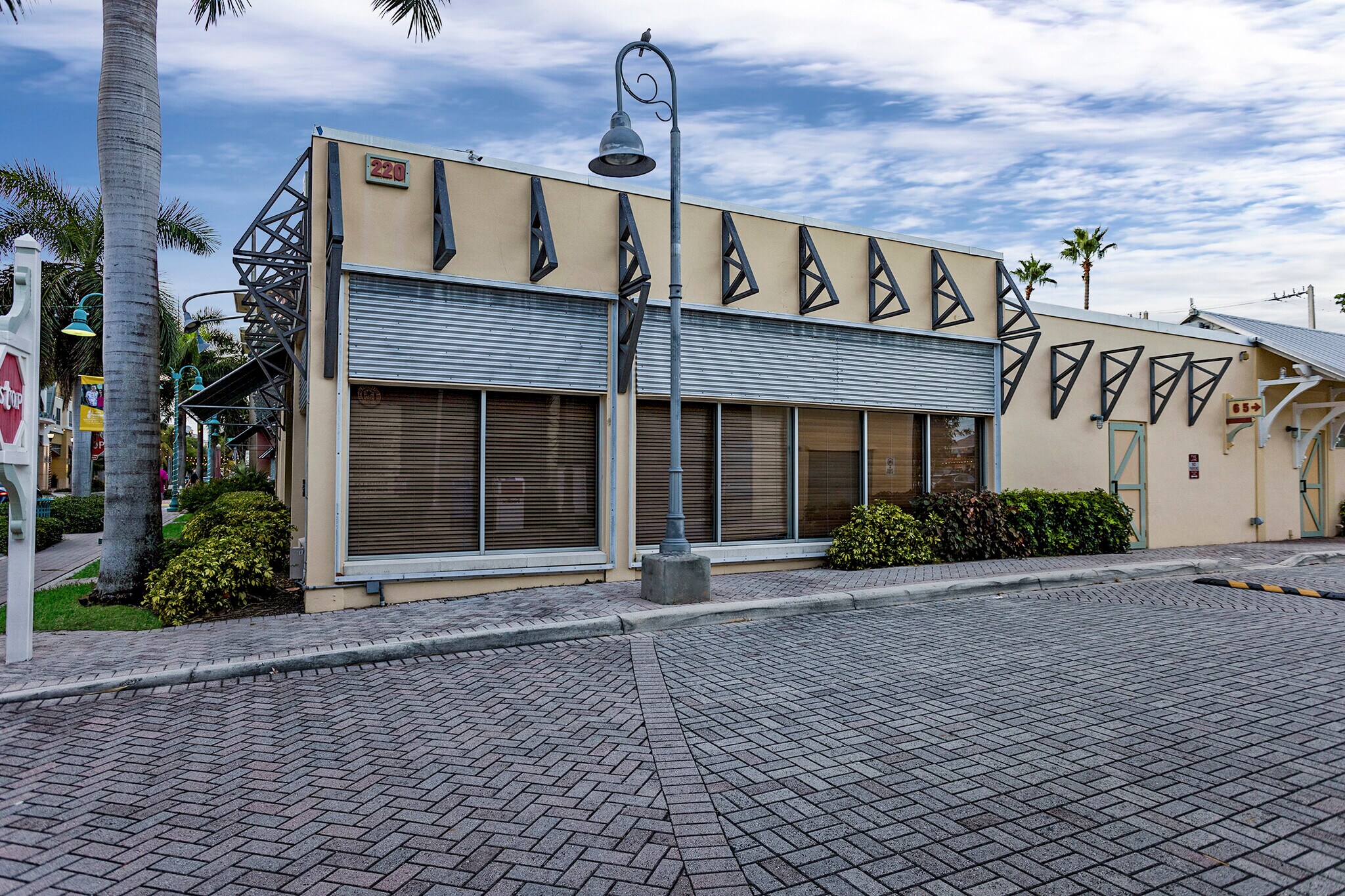 220 NE 1st St, Delray Beach, FL for Rent