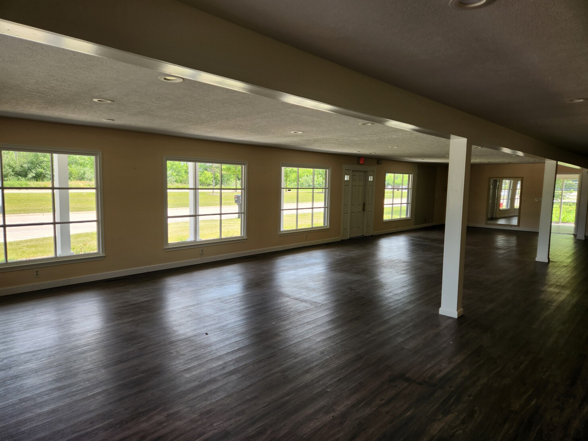 6585 Jackson Rd, Ann Arbor, MI for Sale